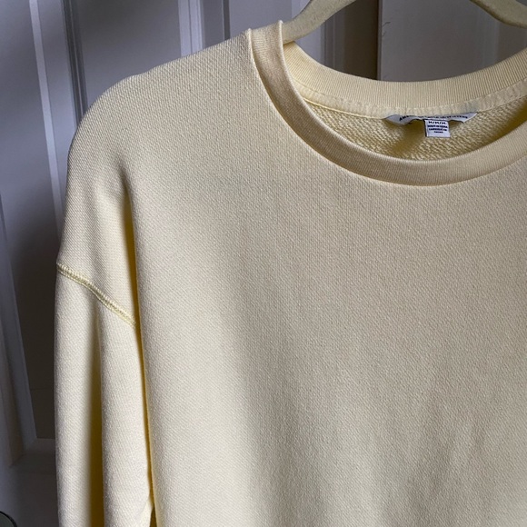 American Eagle Cozy Yellow Crewneck - Picture 3 of 5